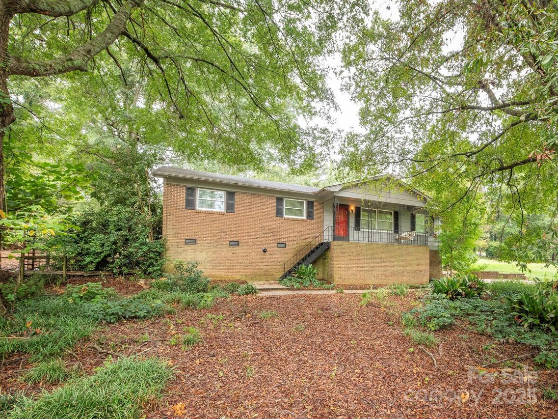 8432 Wilson Woods Dr., Mint Hill, NC 28227