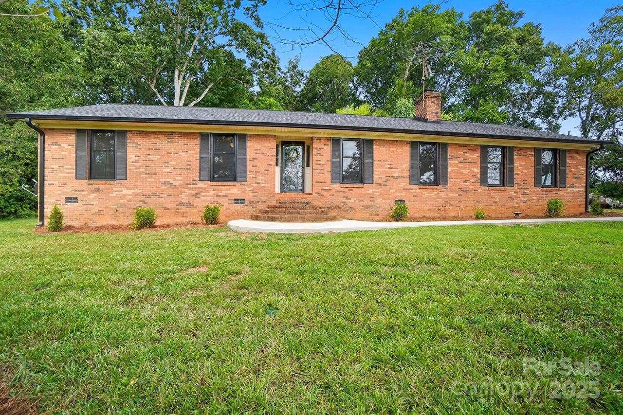 6912 Carl Belk Rd., Monroe, NC 28112
