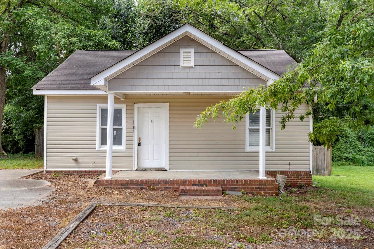 4034 Rutgers Ave., Charlotte, NC 28206