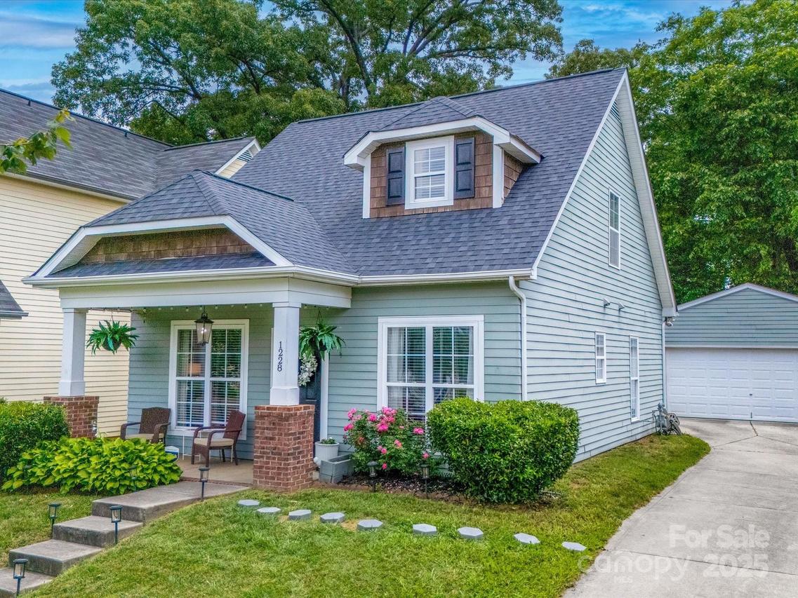 1228 Rising Oak Dr., Charlotte, NC 28206