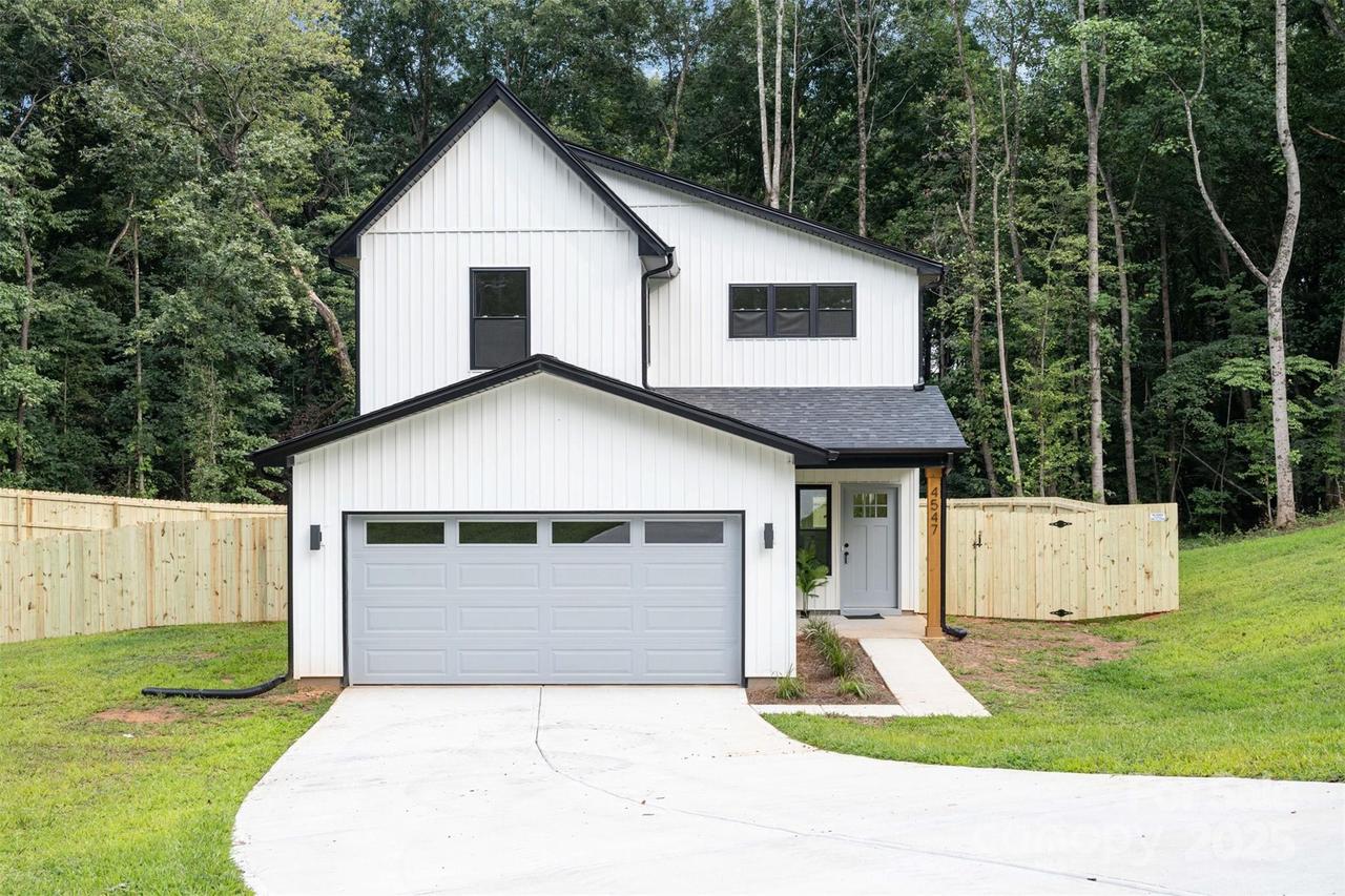 4547 Kings Ct., Hickory, NC 28602