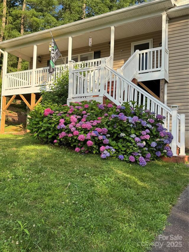 207 Christina Ct., Asheville, NC 28806