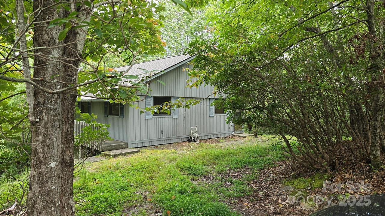 54 Wodigeasgohi Dr., Brevard, NC 28712