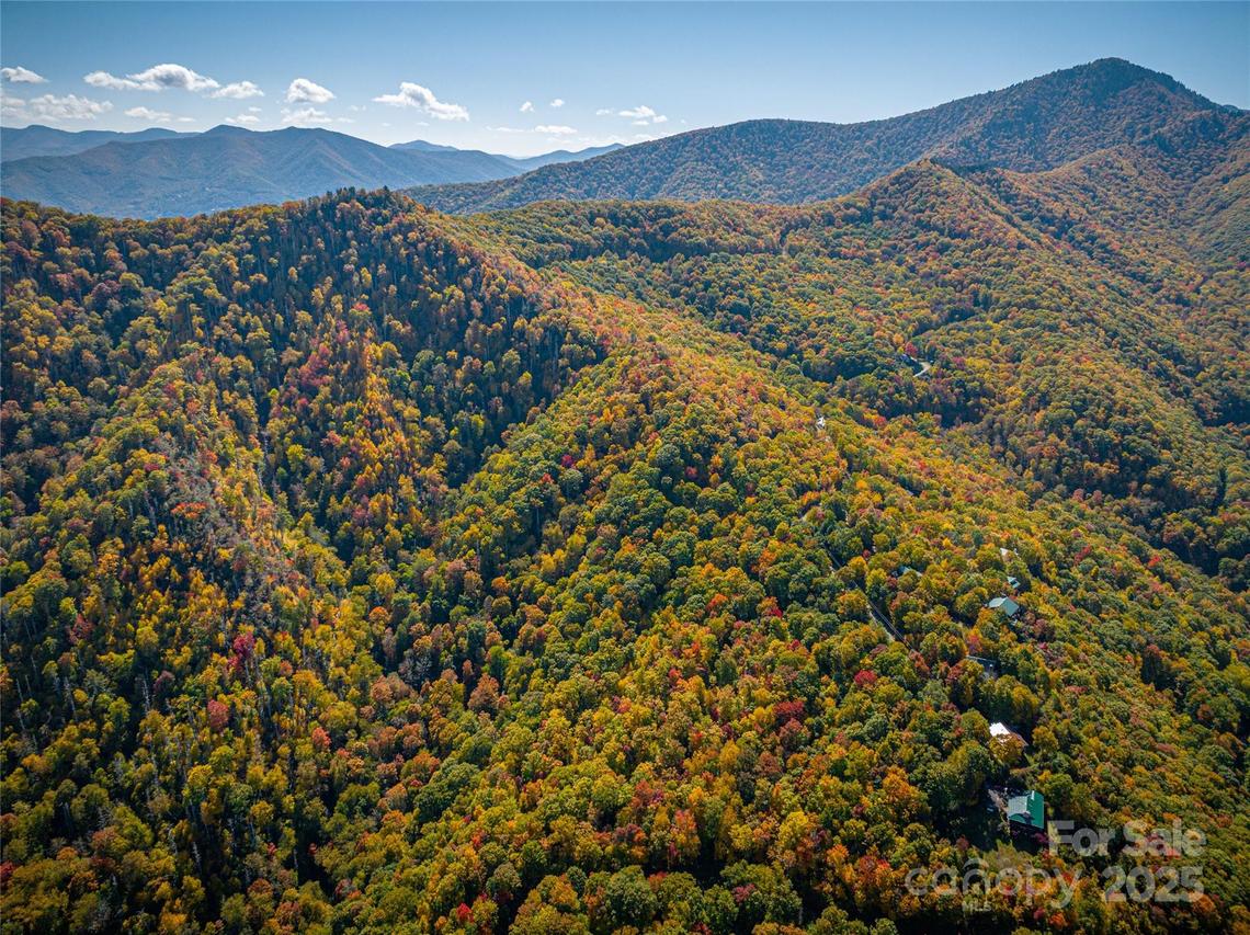 40 & 41 Falcon Crest Loop, Waynesville, NC 28786