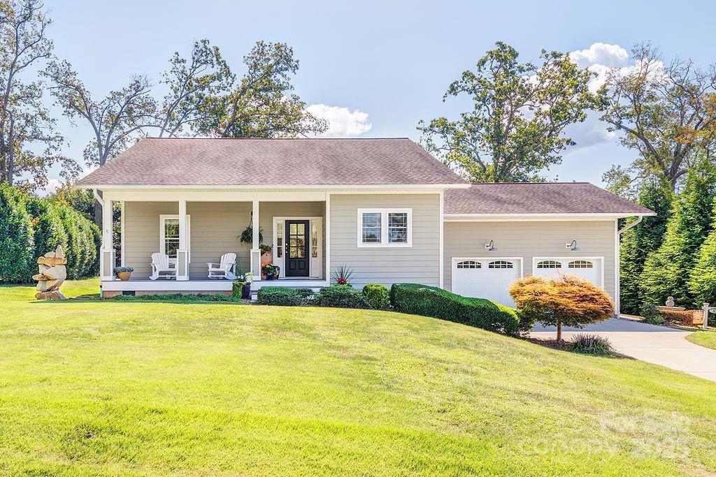 30 Salem Rd., Weaverville, NC 28787