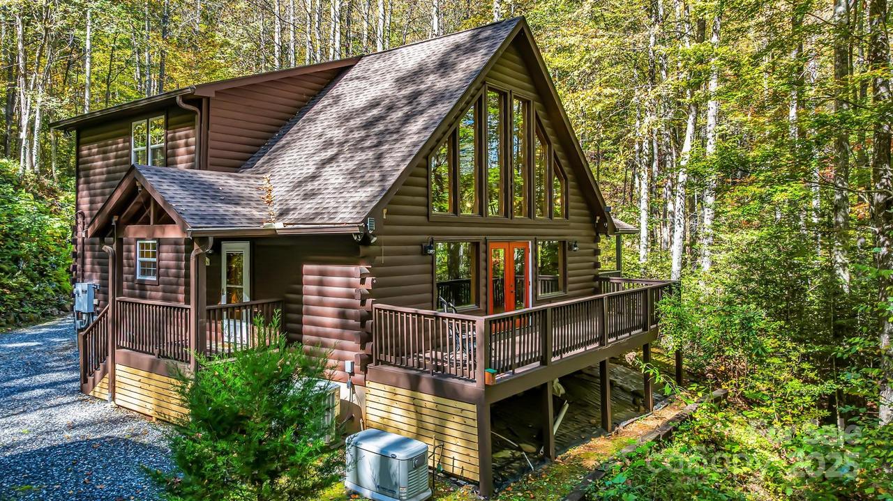 245 Bear Paw Ridge, Whittier, NC 28789