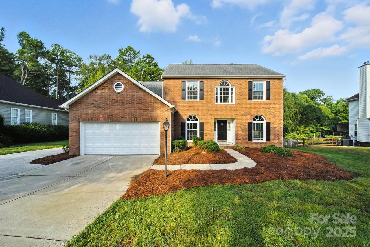 1840 Thornblade Ridge Dr., Matthews, NC 28105