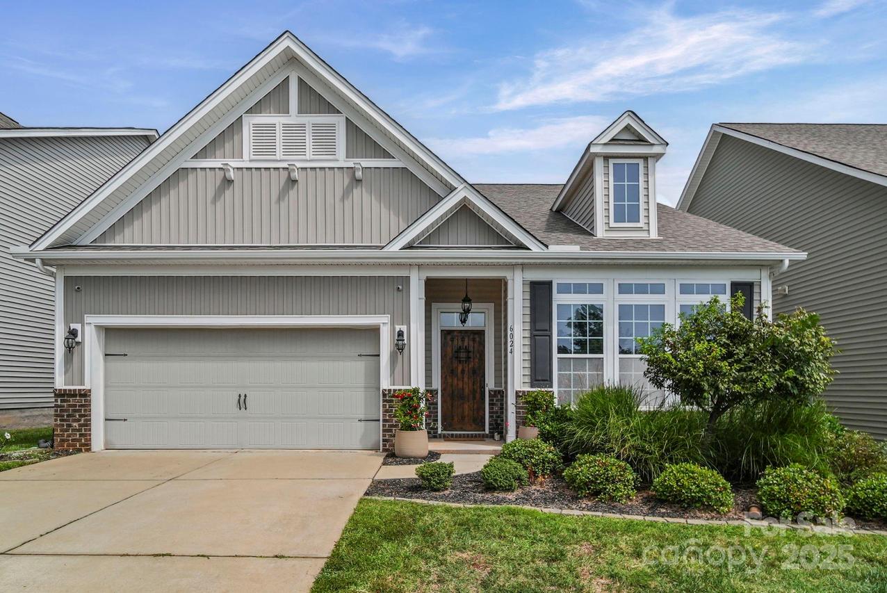 6024 Langwell Ln., Charlotte, NC 28278