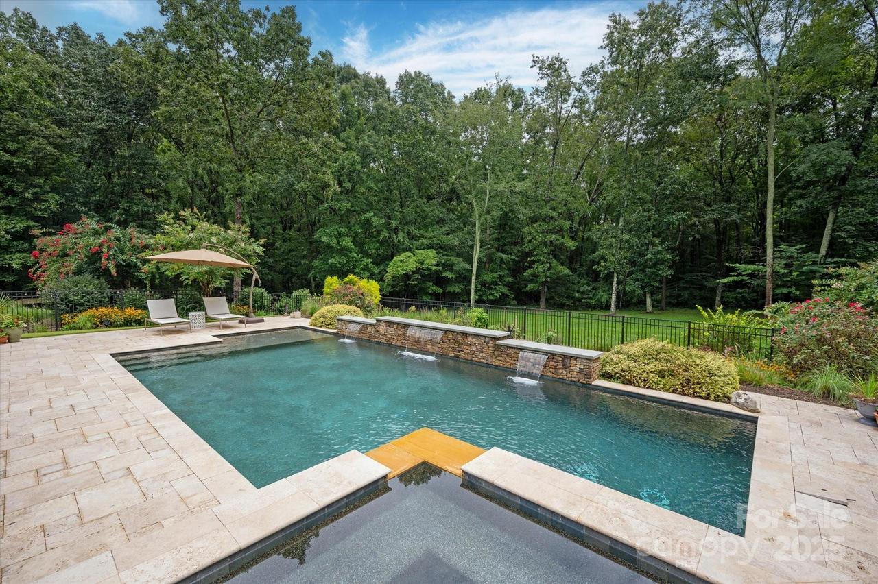 9723 Sedgefield Dr., Waxhaw, NC 28173