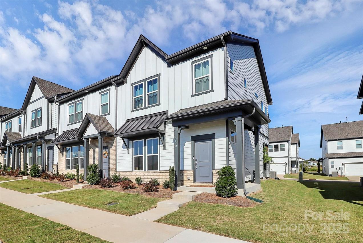 5840 Coulee Ln., Charlotte, NC 28215