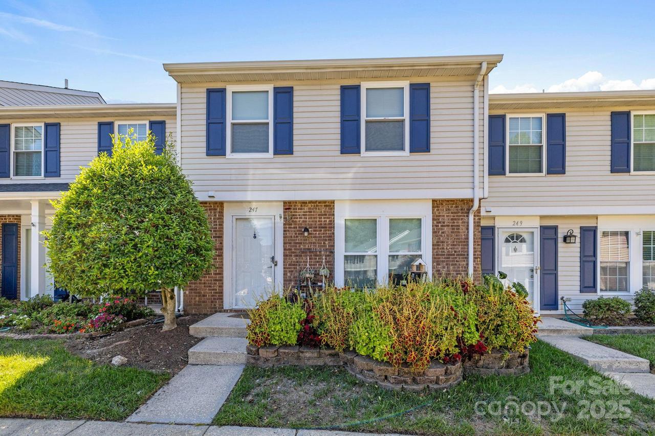 247 Water Oak Dr., Pineville, NC 28134
