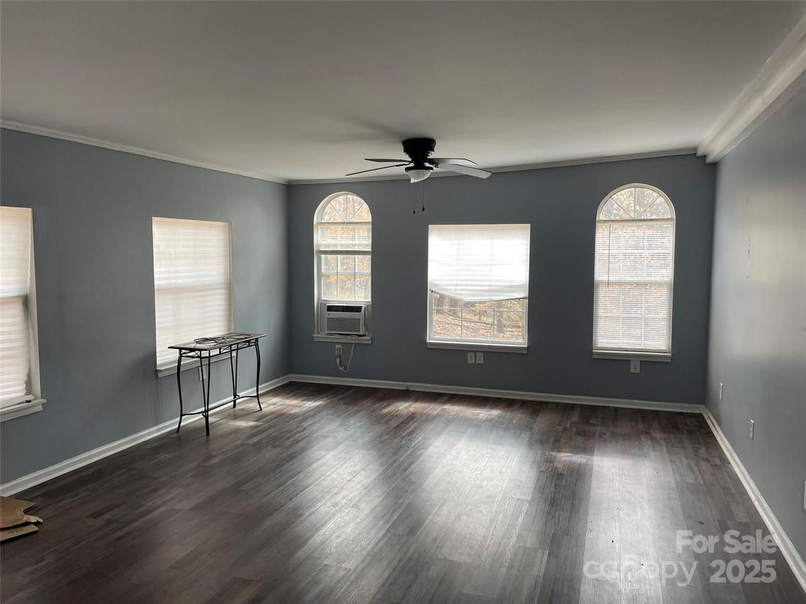 1608 Duckworth Ave., Charlotte, NC 28208
