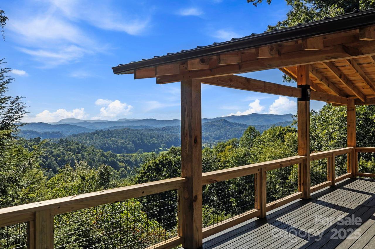 658 Johnson Rd., Brevard, NC 28712