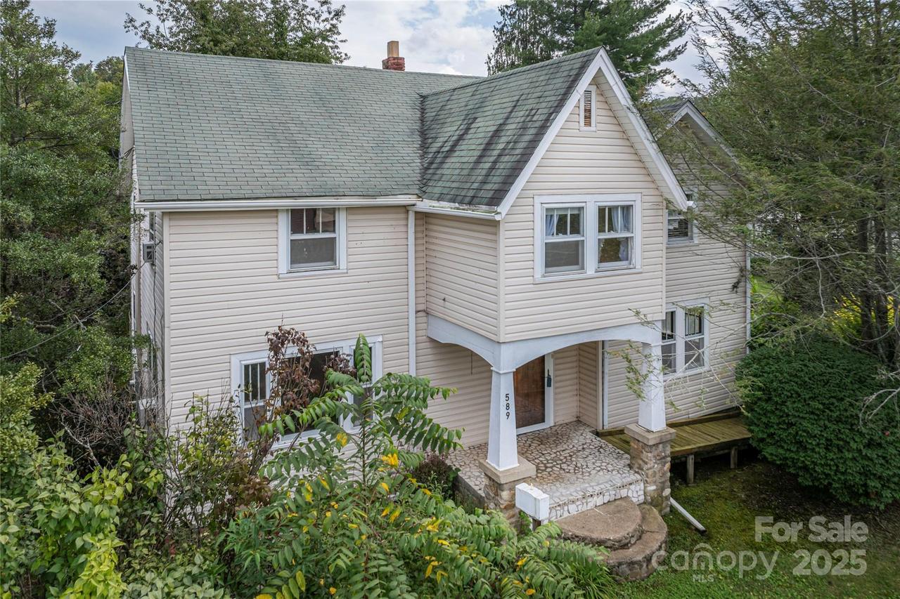 589 Pisgah Dr., Canton, NC 28716