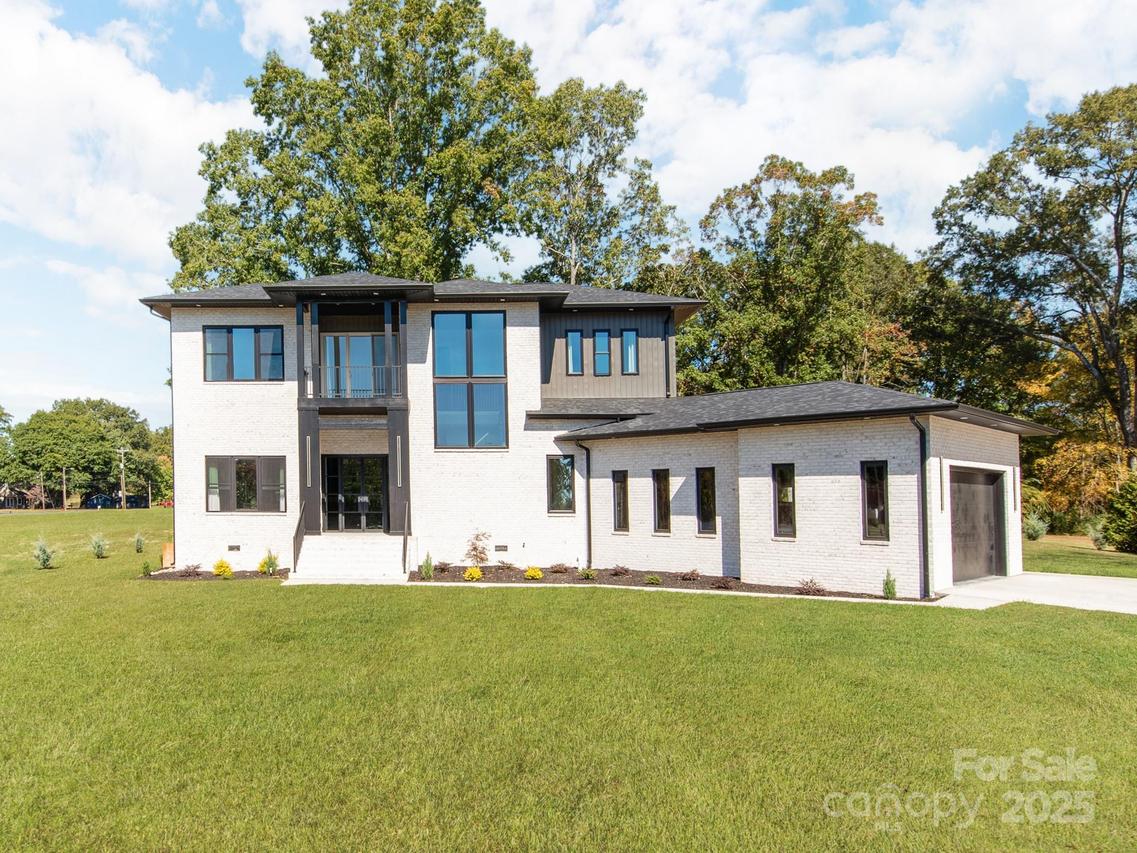 27 Berea Baptist Church Rd., Stanfield, NC 28163