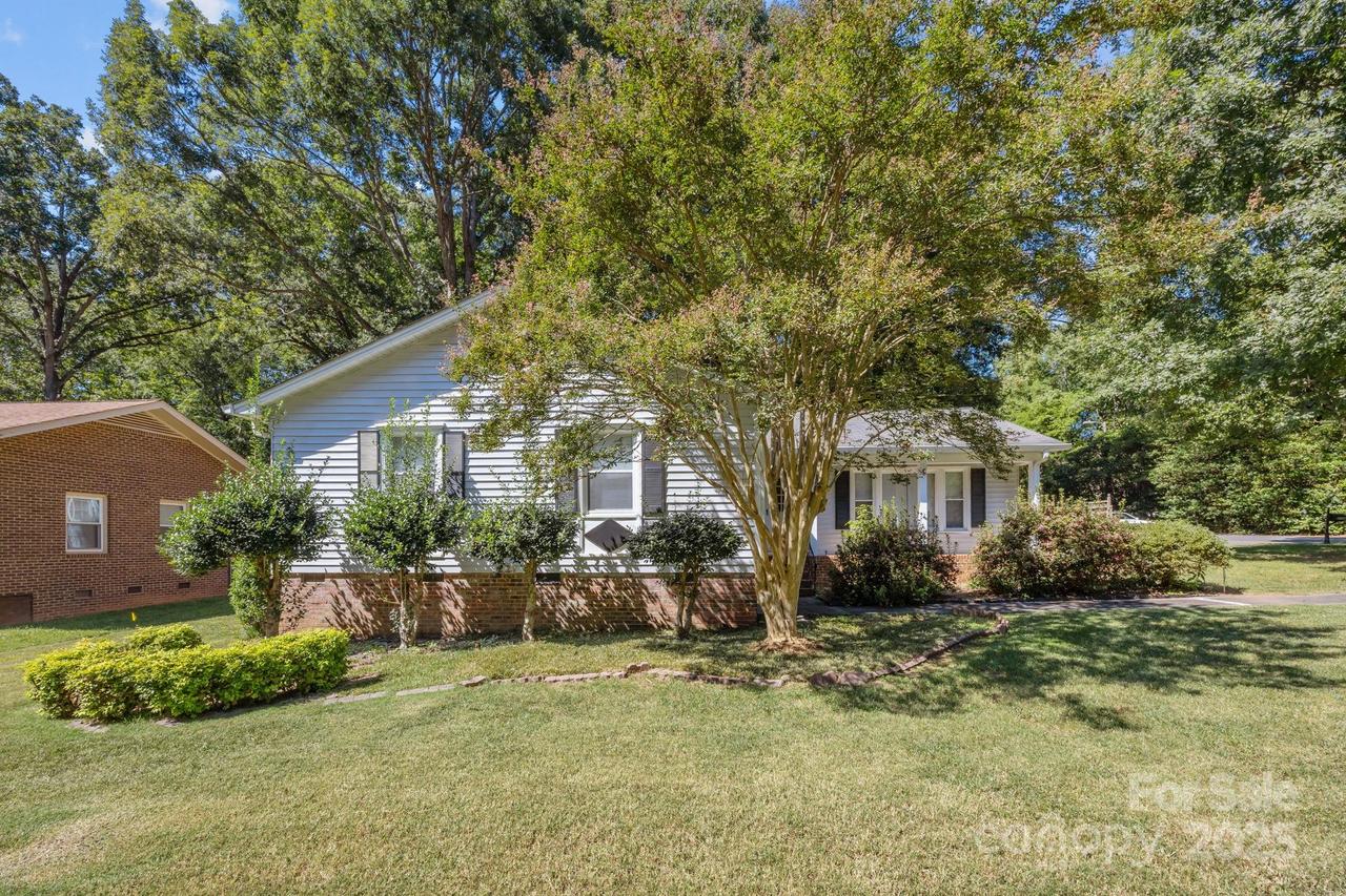 5733 Ganymede Pl., Charlotte, NC 28227