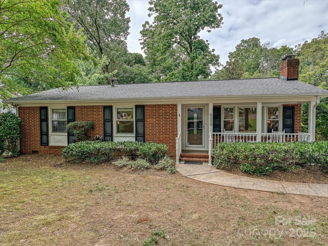 900 Camborne Pl., Charlotte, NC 28210