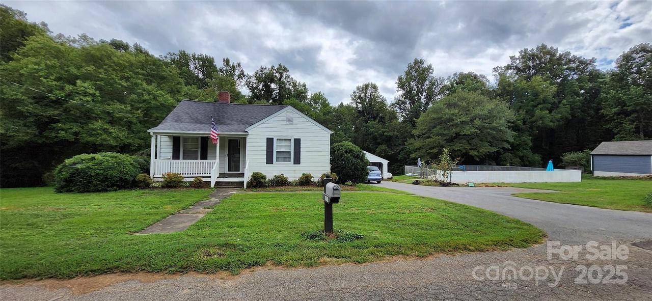 4825 Loff St., Jonesville, NC 28642