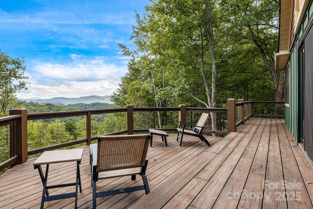 55 Glade Ln., Black Mountain, NC 28711
