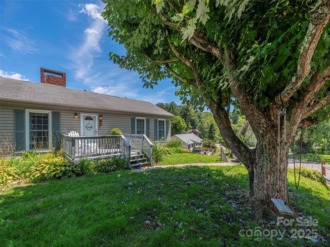 91 Star Ridge Rd., Canton, NC 28716