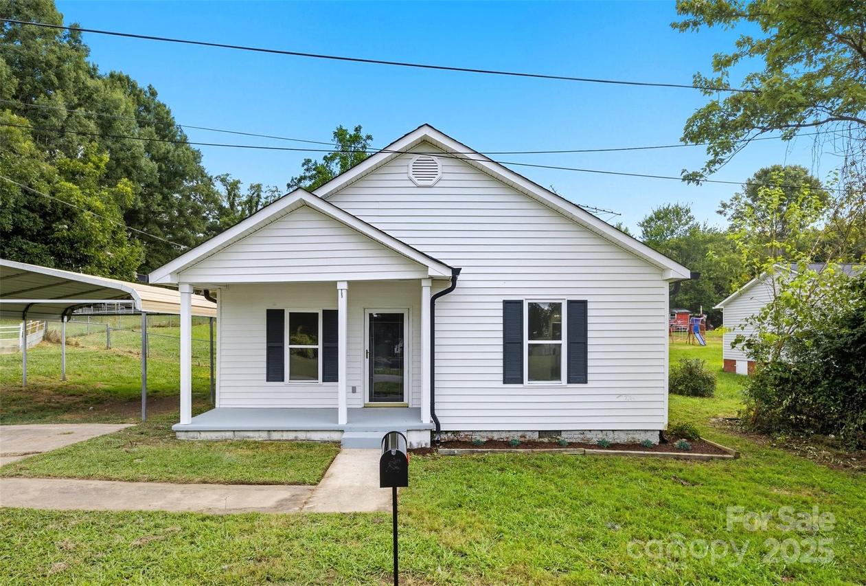 203 Putnam St., Cherryville, NC 28021