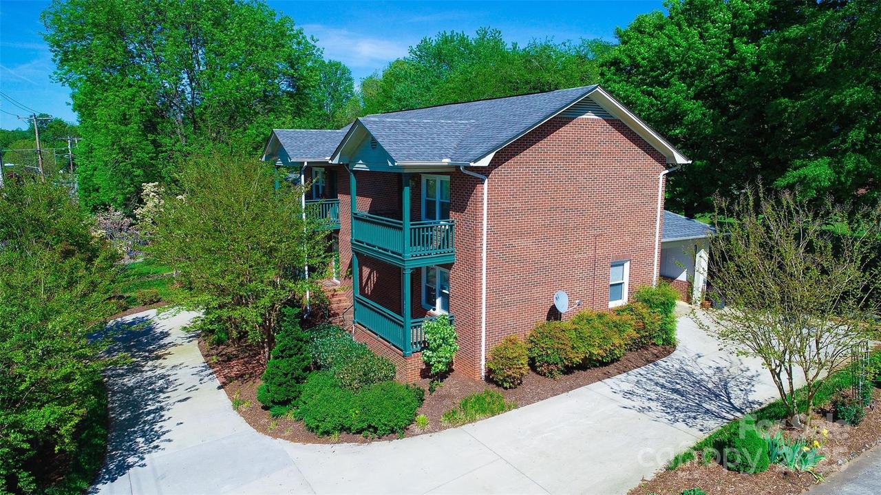 404 E Concord St., Morganton, NC 28655