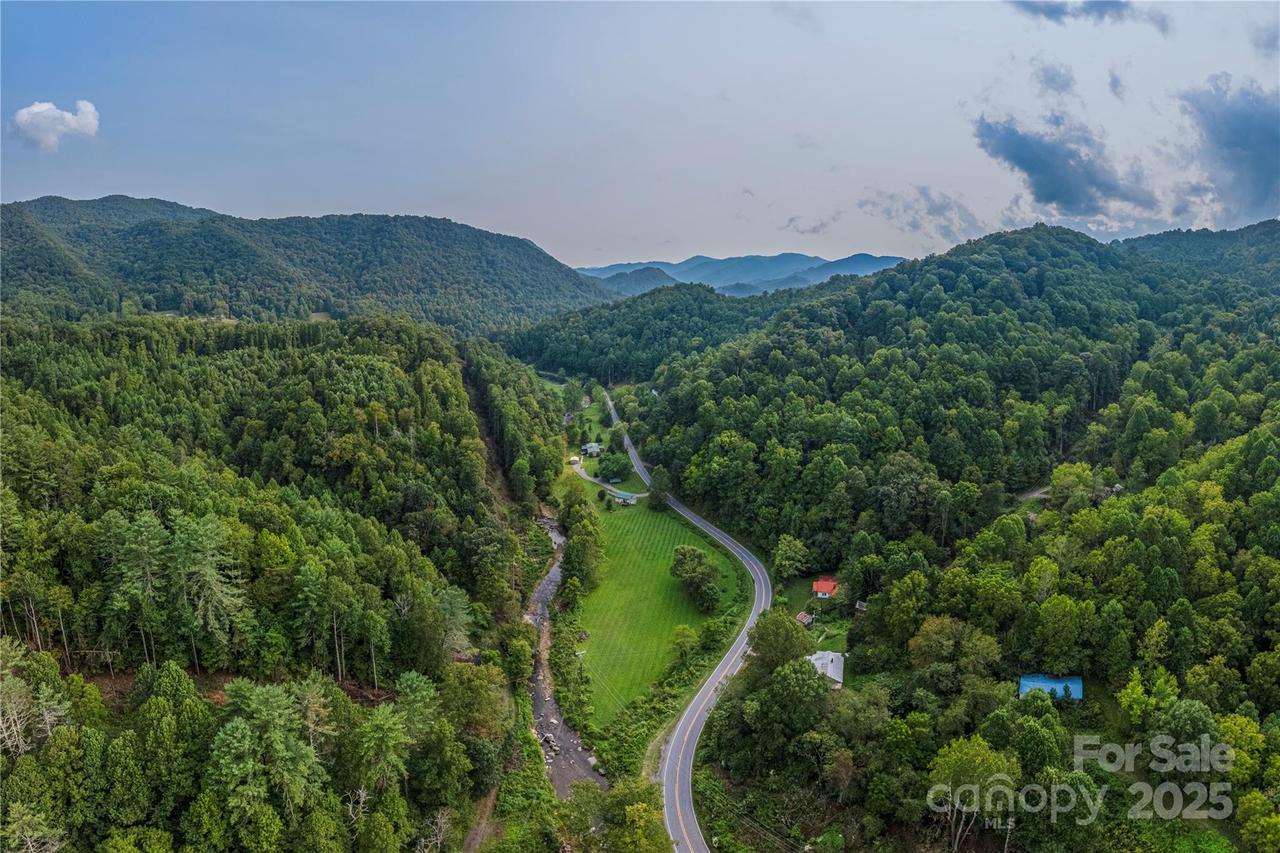9781 Nc 209 Hwy., Hot Springs, NC 28743