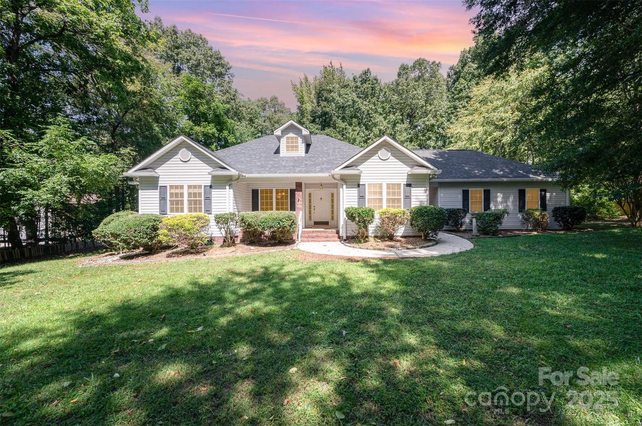 4957 Phoenix Cir., Concord, NC 28025