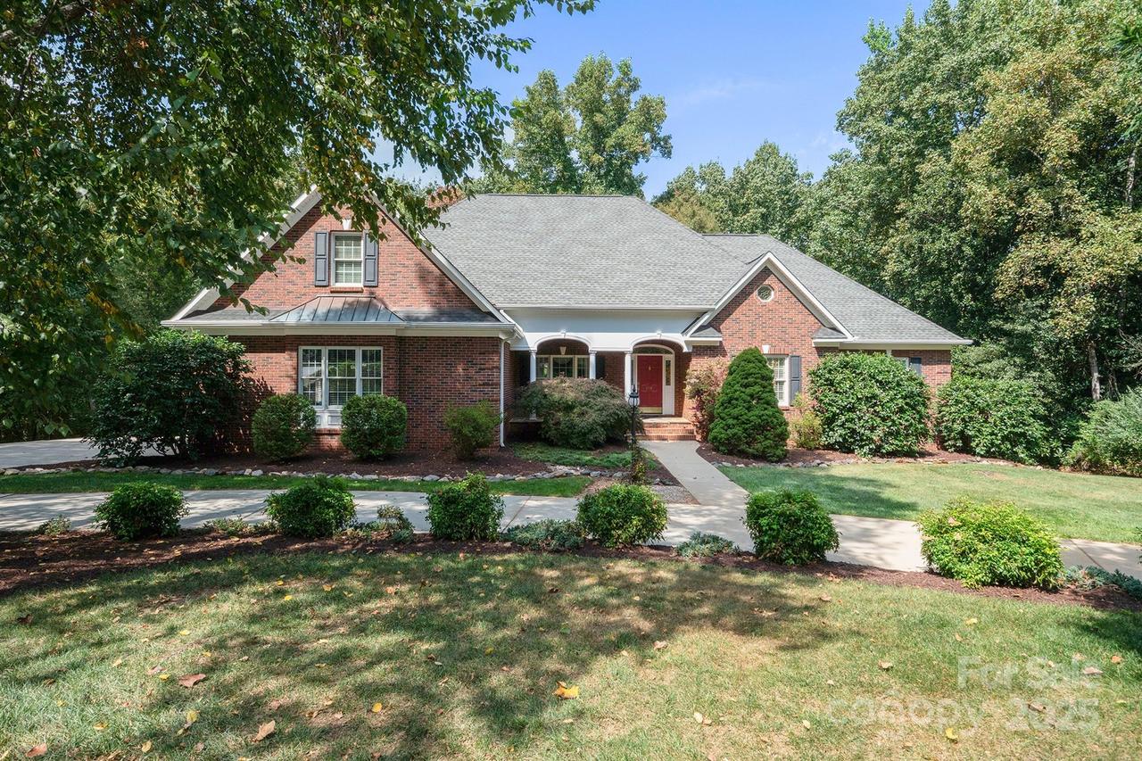 675 Heather Dr., Lincolnton, NC 28092
