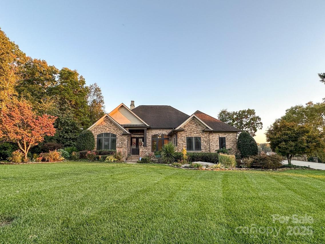 626 Players Ridge Rd., Hickory, NC 28601