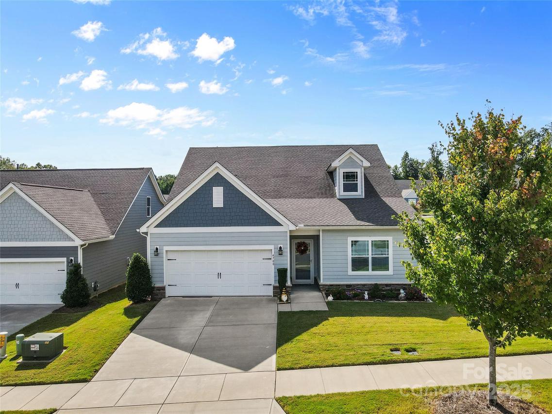 4700 Walking Path Dr., Waxhaw, NC 28173