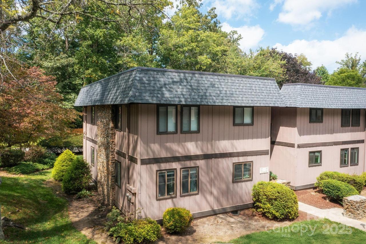 33 Lake Dr. ##G5, Hendersonville, NC 28739