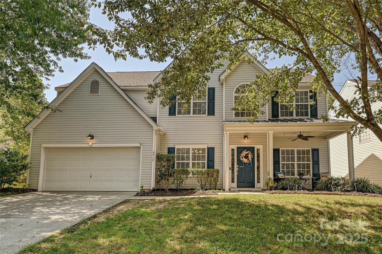 5717 Parkstone Dr., Matthews, NC 28104