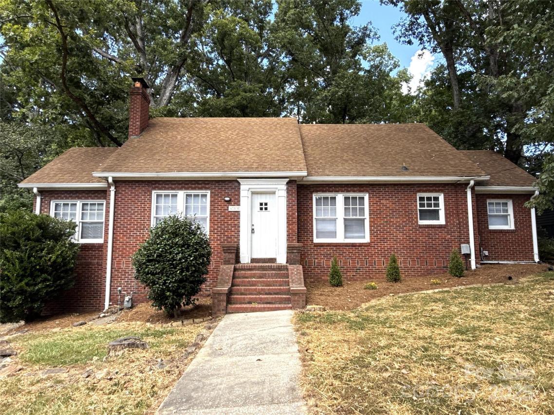 609 Montgomery Ave., Albemarle, NC 28001