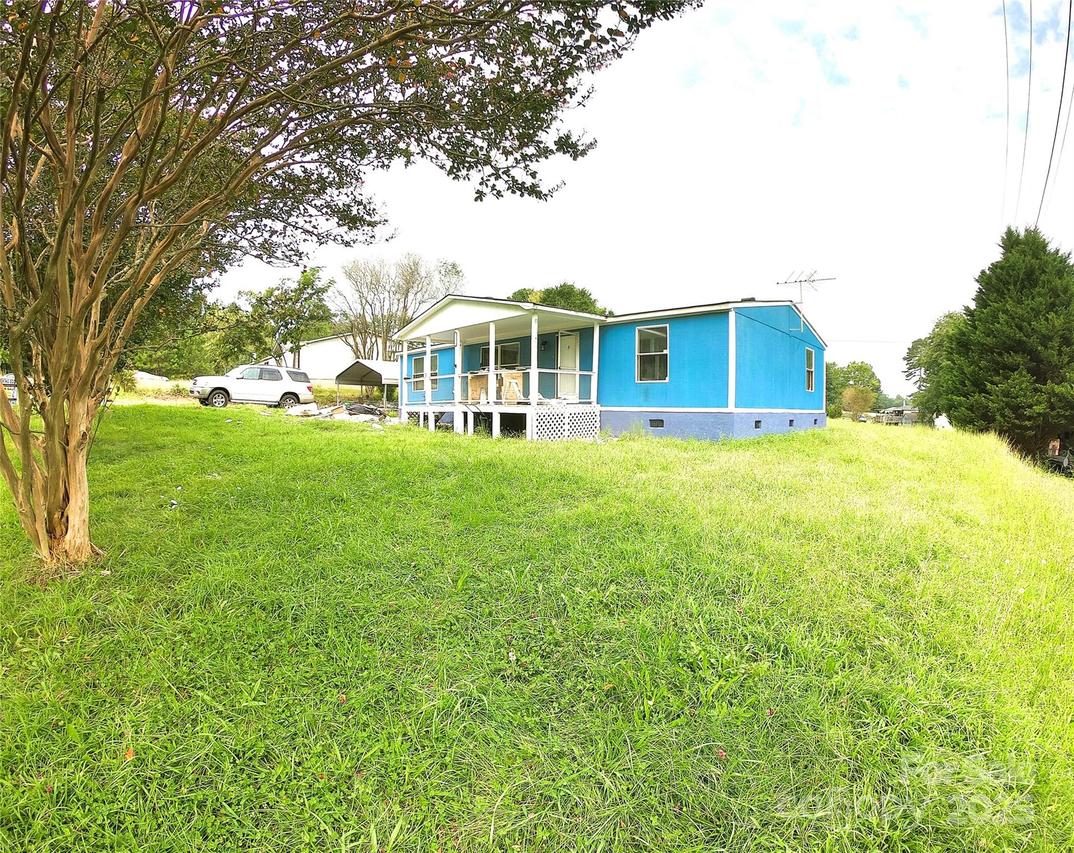 7519 Shady Oaks Rd., Connelly Springs, NC 28612