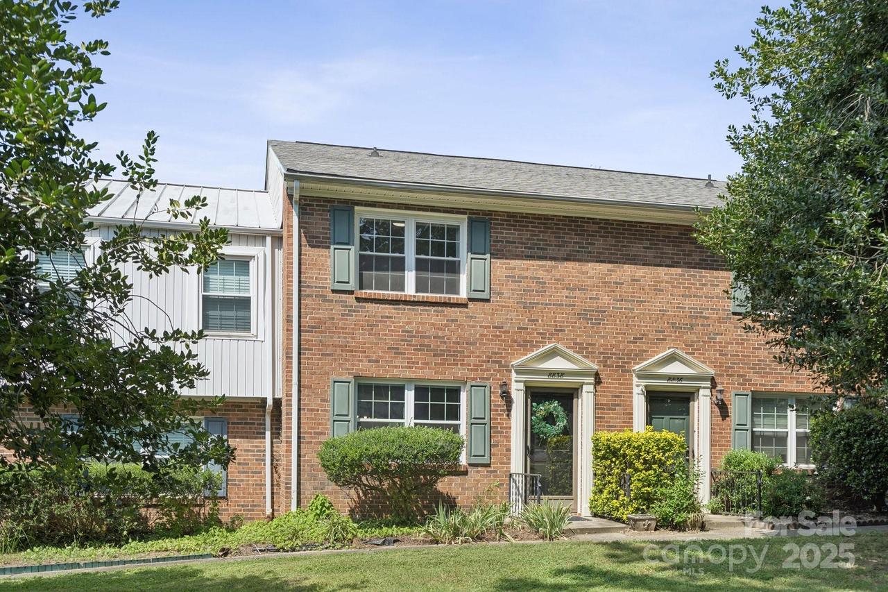 8838 Hunter Ridge Dr., Charlotte, NC 28226