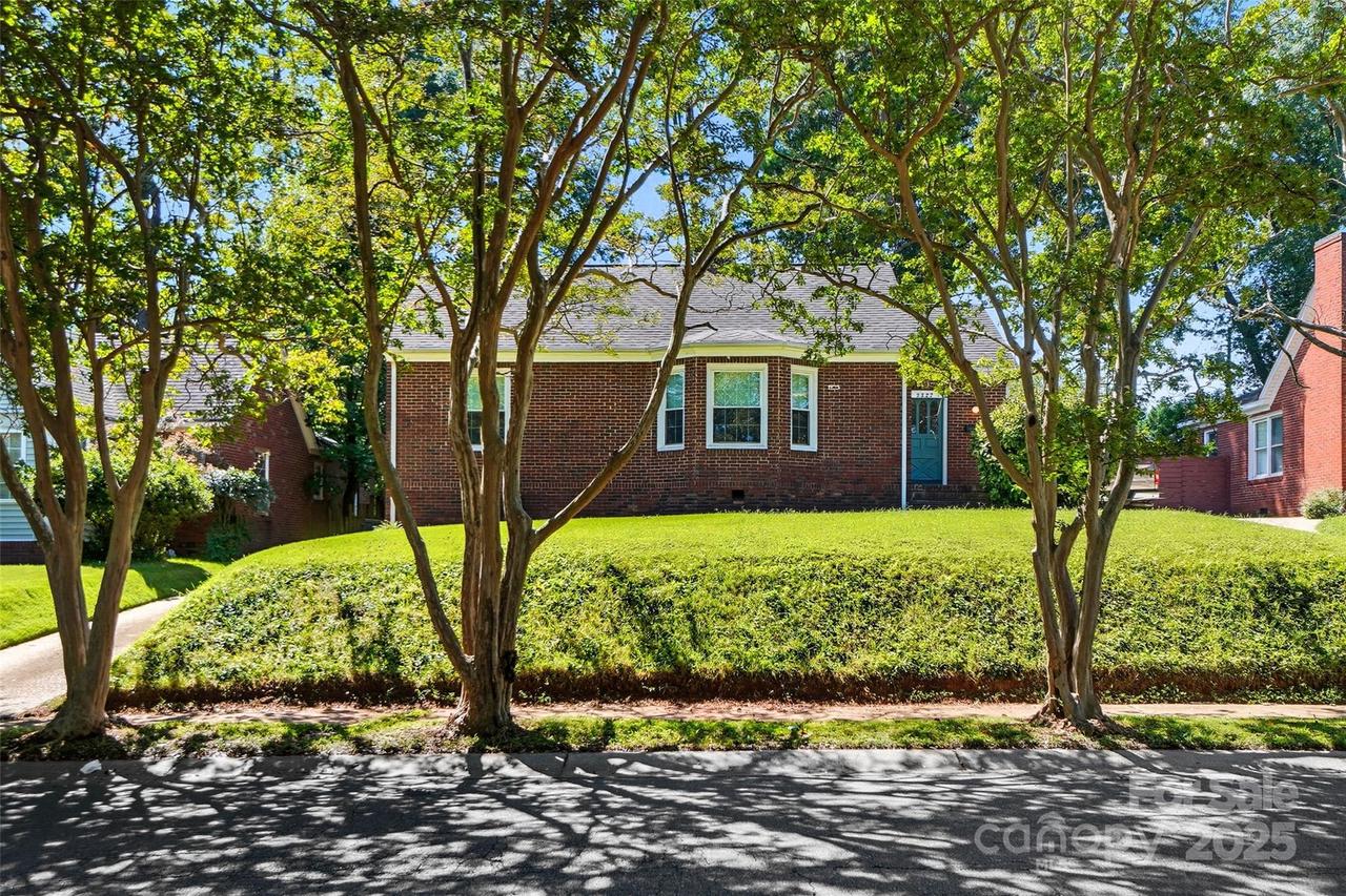2327 Morton St., Charlotte, NC 28208