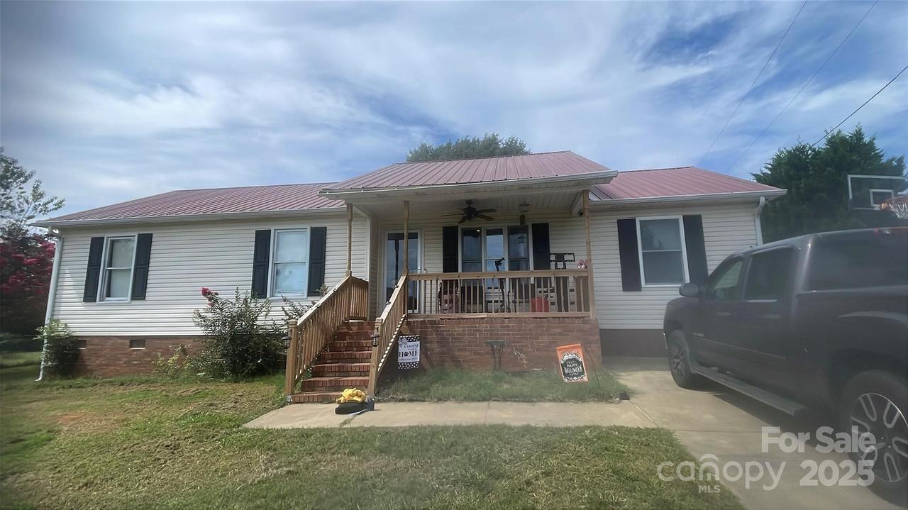 716 Mcdaniel Rd., Kings Mountain, NC 28086