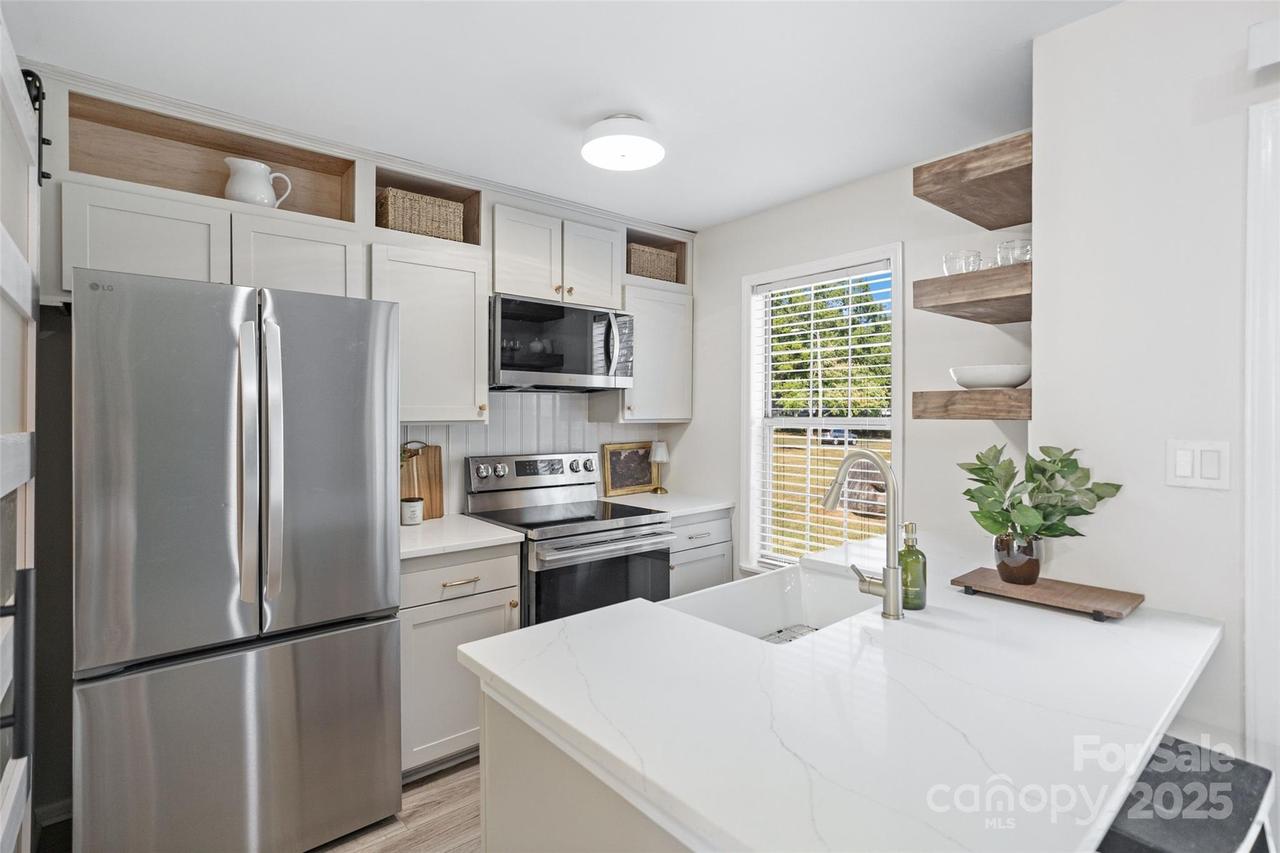 8250 Circle Tree Ln., Charlotte, NC 28277