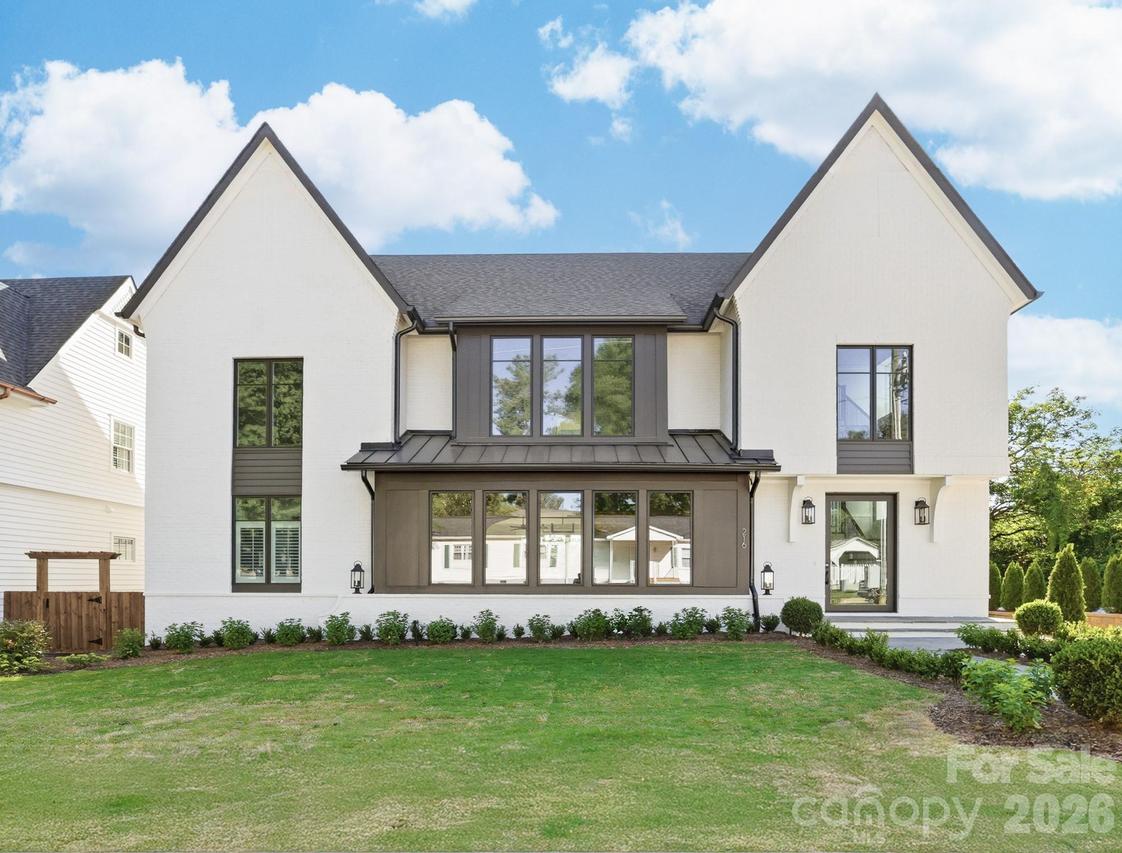 216 Walnut St., Davidson, NC 28036