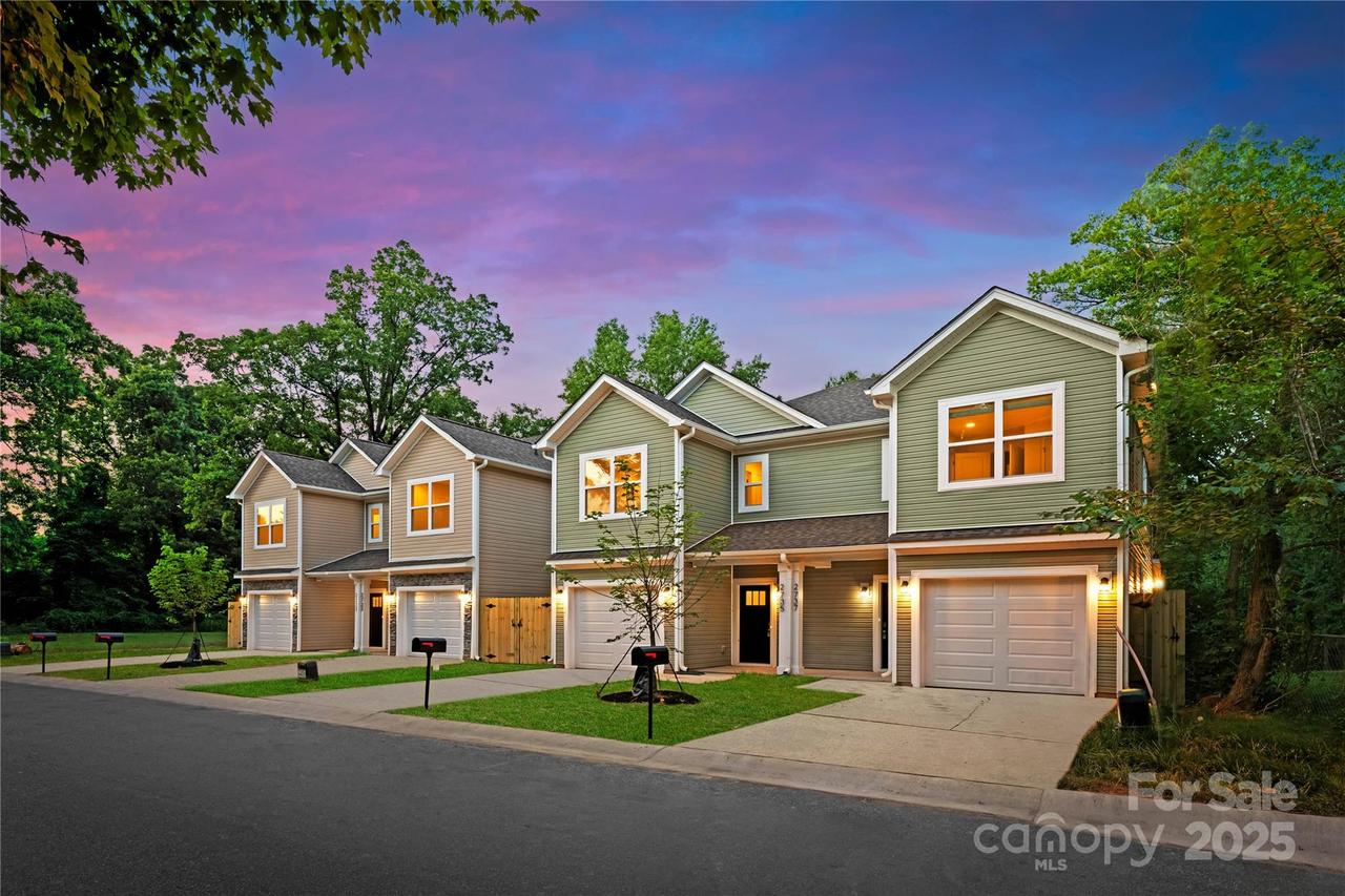 2727 Capitol Dr., Charlotte, NC 28208
