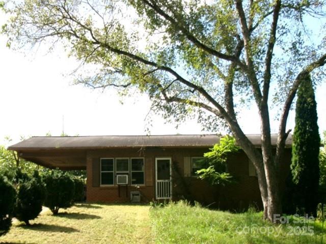 809 Pitts St., Morganton, NC 28655