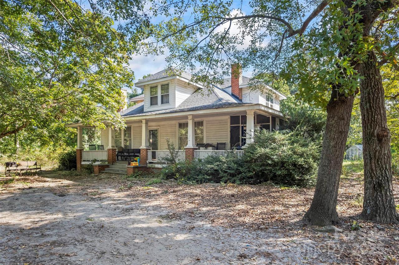 8379 Nc 742 South, Wadesboro, NC 28170