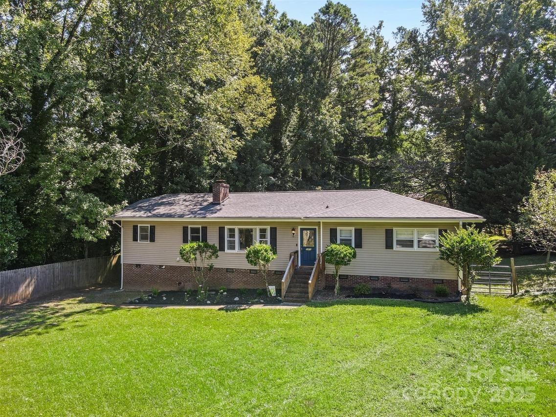 5400 Paula Ct., Charlotte, NC 28216