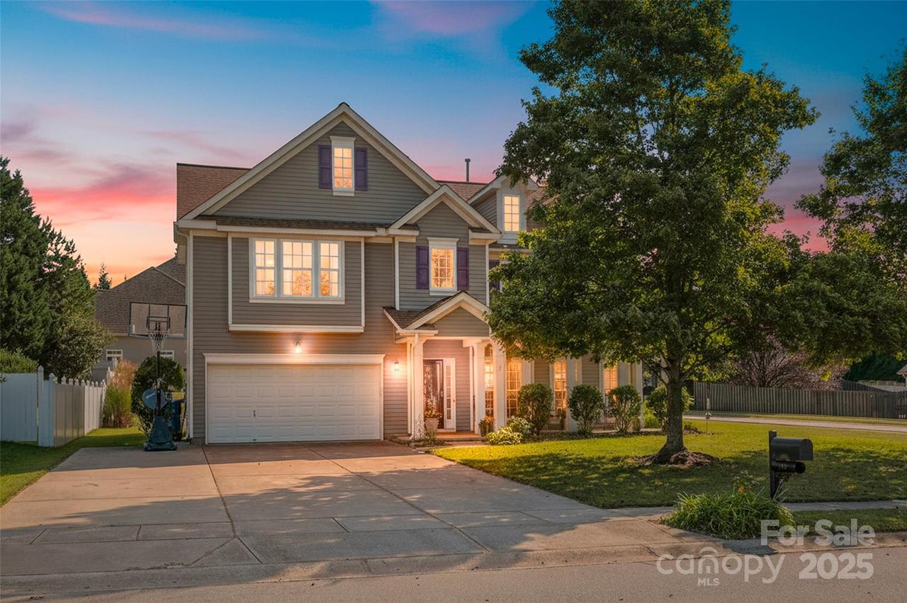 210 Golden Valley Dr., Mooresville, NC 28115