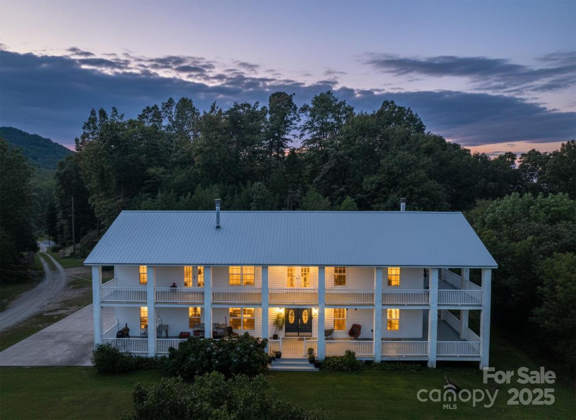 3575 Chetola Dr., Lenoir, NC 28645