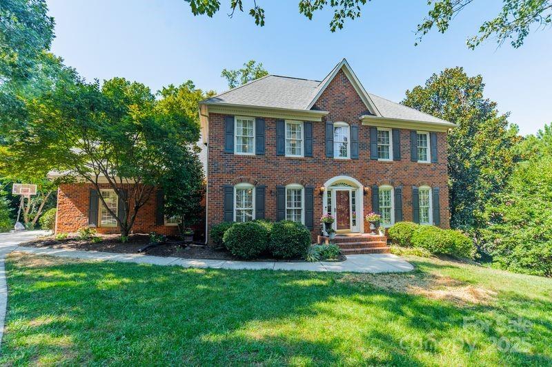 2424 Honey Creek Ln., Matthews, NC 28105