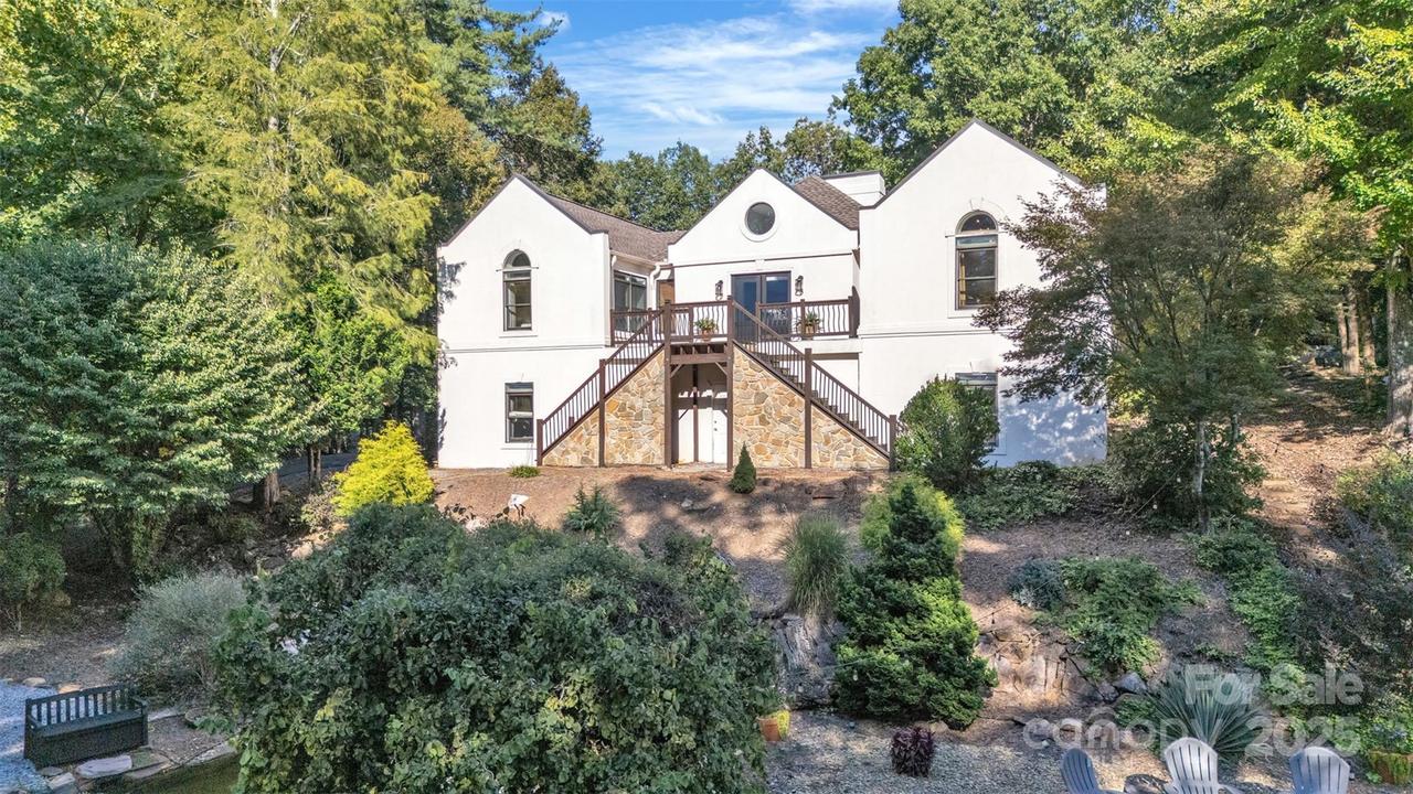 214 Ridgeway Dr., Taylorsville, NC 28681