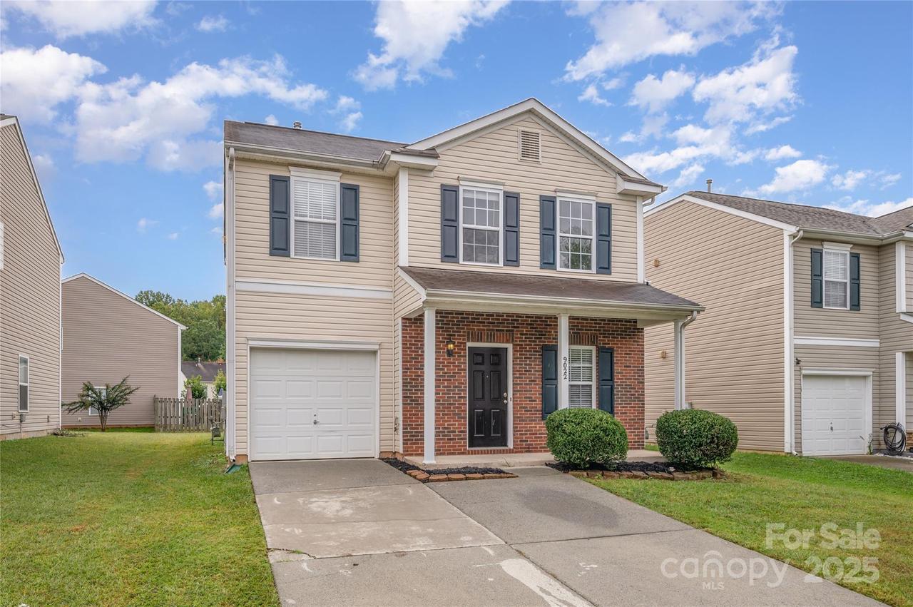 9022 Newfield St., Charlotte, NC 28216