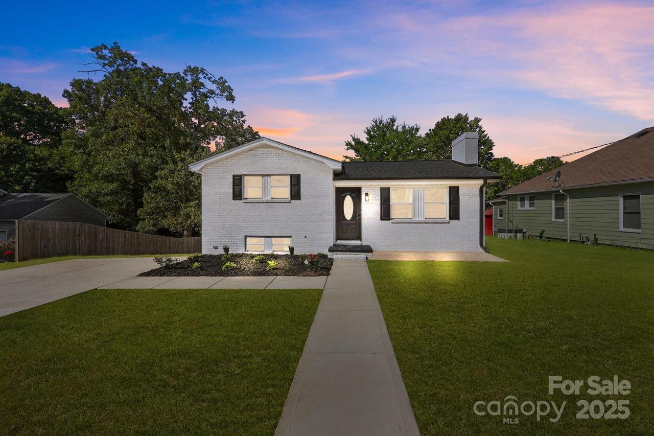 321 W 14th St., Salisbury, NC 28144